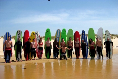 PURO SURF &amp; LISBON SURF HOUSE RECRUTAM PROFESSORES