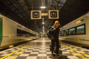 Nic Von Rupp parte à aventura de comboio