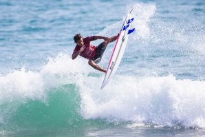 Ondas pequenas continuam a marcar o ritmo do US Open of Surfing
