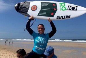 Yolanda Sequeira celebra a vitória e título nacional 2019 de surf feminino