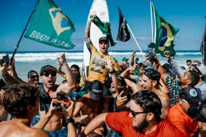 O North Shore vestiu as cores do Brasil para celebrar o segundo título de GM!