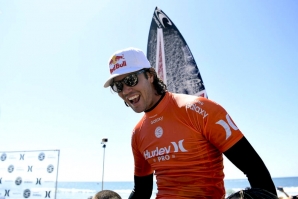 Jordy Smith stronger than ever, and now running for 2016 world tittle