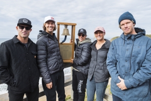 From right to left - Mick Fanning (AUS), Jordy Smith (ZAF), Tyler Wright (AUS), Lakey Peterson (USA), John John Florence (HAW) with the coveted Rip Curl Pro Bells Beach trophy.  Caption: © WSL /  Cestari