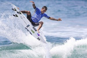 Filipe Toledo será "contender" ao título mundial deste ano.