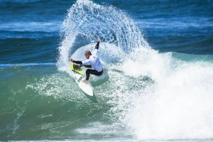Tetra campeão nacional Ruben Gonzalez encontra-se na lista de presenças para Israel.