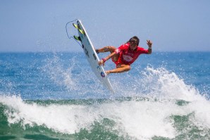 BRONTE MACAULAY VENCE QS6000 EM LOS CABOS
