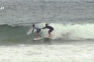 CHARLY QUIVRONT É EMPURRADO POR FREE SURFER DURANTE O SEU HEAT NO QS 10,000