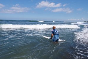 Kelly Slater no centro das atenções (como já é habitual)