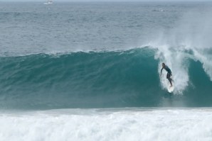 Caio Ibelli divertindo-se em Peniche