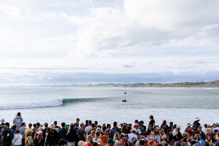 Lineup em Manu Bay - Raglan /