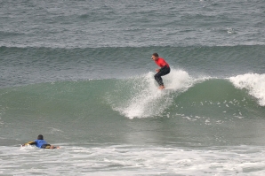 ÉMILIEN FLEURY É O NOVO CAMPEÃO EUROPEU DE LONGBOARD