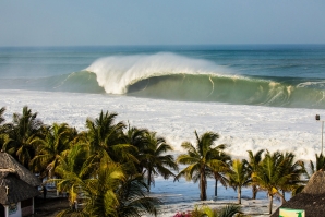 Um wipeout de proporções épicas em Puerto Escondido