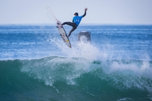 Gabriel Medina a &#039;sacar&#039; mais um coelho da cartola