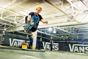 John John Florence a mostrar os seus dotes no skate