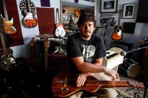 Lauren &quot;Lorbo&quot; Campbell era também um talentoso Guitarrista