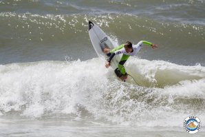 Ribeira d&#039;Ilhas recebeu 2.ª etapa do Circuito de Surf do Centro