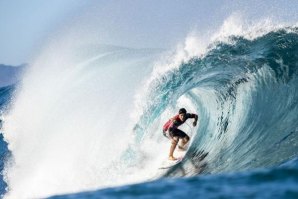 BOLSA SUPOSTAMENTE PAGA PELO GOVERNO A GABRIEL MEDINA CAUSA POLÉMICA NO BRASIL