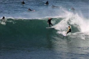 A disputa pelas ondas entre o crowd da Ericeira, com Henrique Pyrrait, Paulo do Bairro, José Maria Ribeiro, entre outros