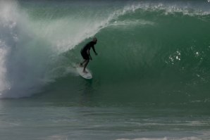 Oahu comemora o Thanks Giving com o despertar das ondas do North Shore
