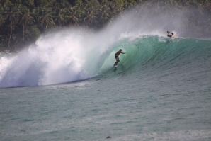 FRANCISCO ALVES PRONTO PARA O INÍCIO DO RIP CURL PADANG PADANG AMANHÃ