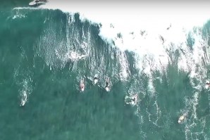 IMAGENS DE FREE SURF NOS AÇORES, COM ALGUNS DOS MELHORES JUNIORES DO MUNDO