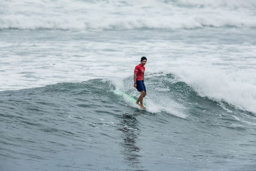 Os altos e baixos dos atletas portugueses nos primeiros dias do Surf City El Salvador ISA World Longboard Championship