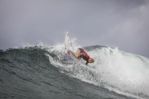 Grandes nomes eliminados do Rip Curl Newcastle Cup ontem