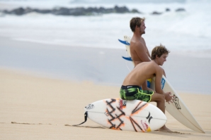 ‘QUALIFYING’: PARTE 2 - CINCO SURFISTAS EM BUSCA DE UM LUGAR ENTRE A ELITE