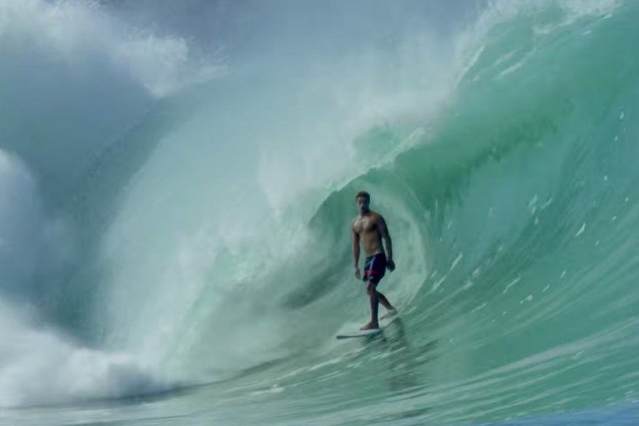 O lado menos romântico das ondas perfeitas: quatro viagens, quatro lesões