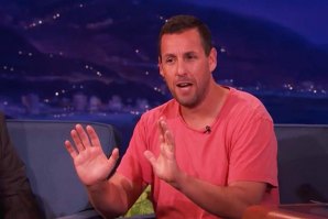 Adam Sandler e o episódio caricato do Surf no Conan Show. 