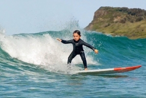 DUKE MATHEWS - SURFISTA DE 4 ANOS COM MUITA ATITUDE