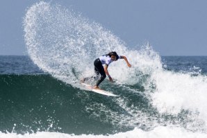 Teresa Bonvalot a competir no 2.º dia do Port Stephens Toyota NSW Pro.