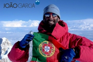 JOÃO GARCIA NO NOSSO QUINTAL