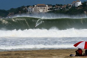 Evento espera ondas entre os 6 e 7 metros de altura.