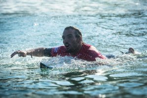 Morais cai para a ronda 2 do Pipe Masters