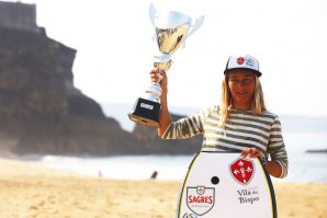 Joana Schenker conquistou ontem primeiro título profissional para o bodyboard português. 