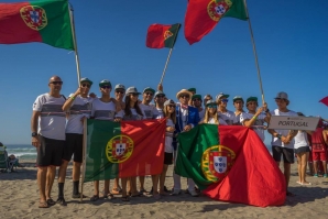 A nossa equipa durante a cerimónia, com Fernando Aguerre