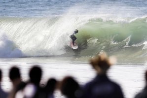 Gabriel Medina saiu vencedor em Peniche e animou o final do Tour. 