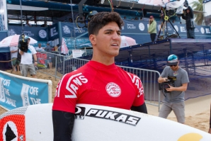 MEDINA DEIXA A PUKAS MAS MANTÉM PARCERIA COM O SHAPER JOHNNY CABIANCA