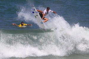 Ricardo Christie a amealhar mais uns dólares com um voo num heat.
