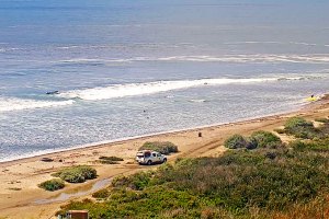 SURFISTAS MULTADOS POR SURFAR EM LOWER TRESTLES