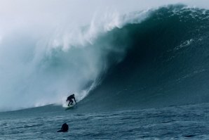 GRANDES TUBOS E GRANDES WIPEOUTS COM NIC VON RUPP