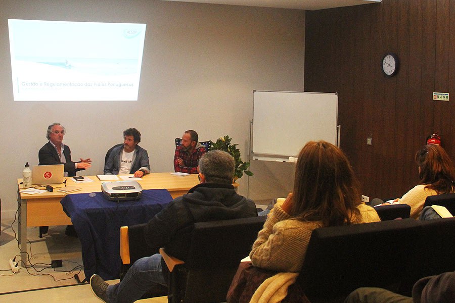 Foi no Edifício Municipal Multiusos da Ericeira que alguns projetos foram apresentados.