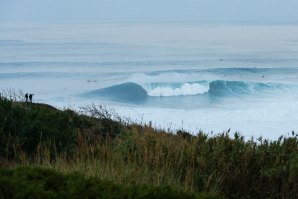 A Praia do Norte, vestida a rigor, hoje de manhã.