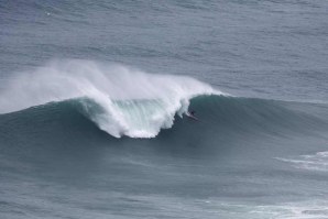 João Macedo na Nazaré