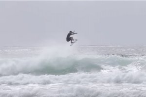 GABRIEL MEDINA JÁ TREINA NA GOLD COAST