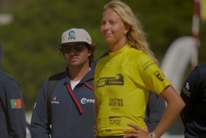 Portuguesa Beatriz Carvalho em sub 18 passa à 3ª ronda (R) no Eurosurf Junior 2022