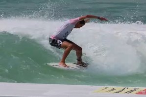 Um belo dia de surf em… Milão?