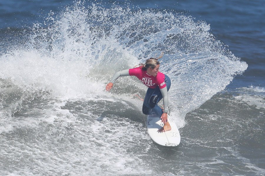 A campeã nacional Camilla Kemp começa o ano a competir na Florida.