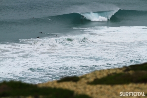 O FREE SURF DOS PROS ESTA SEGUNDA,13 DE OUTUBRO, EM PENICHE